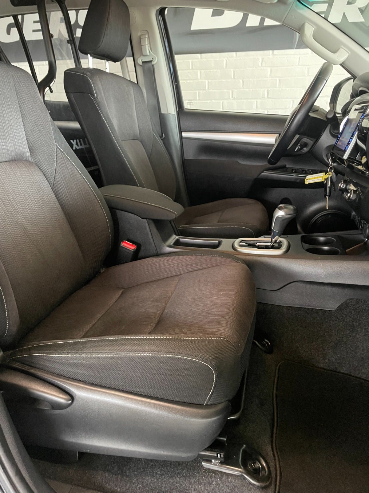 Billede af Toyota HiLux 2,4 D-4D 150 T3 Db.Kab aut. 4x4