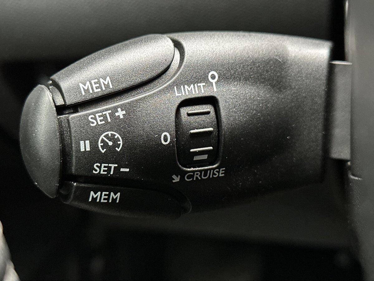 Peugeot e-208 Active billede 15