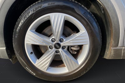 Audi Q4 e-tron Attitude
