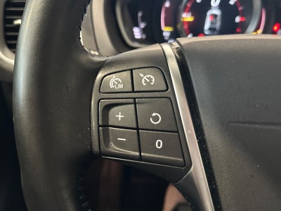Volvo V40 CC D2 120 Momentum