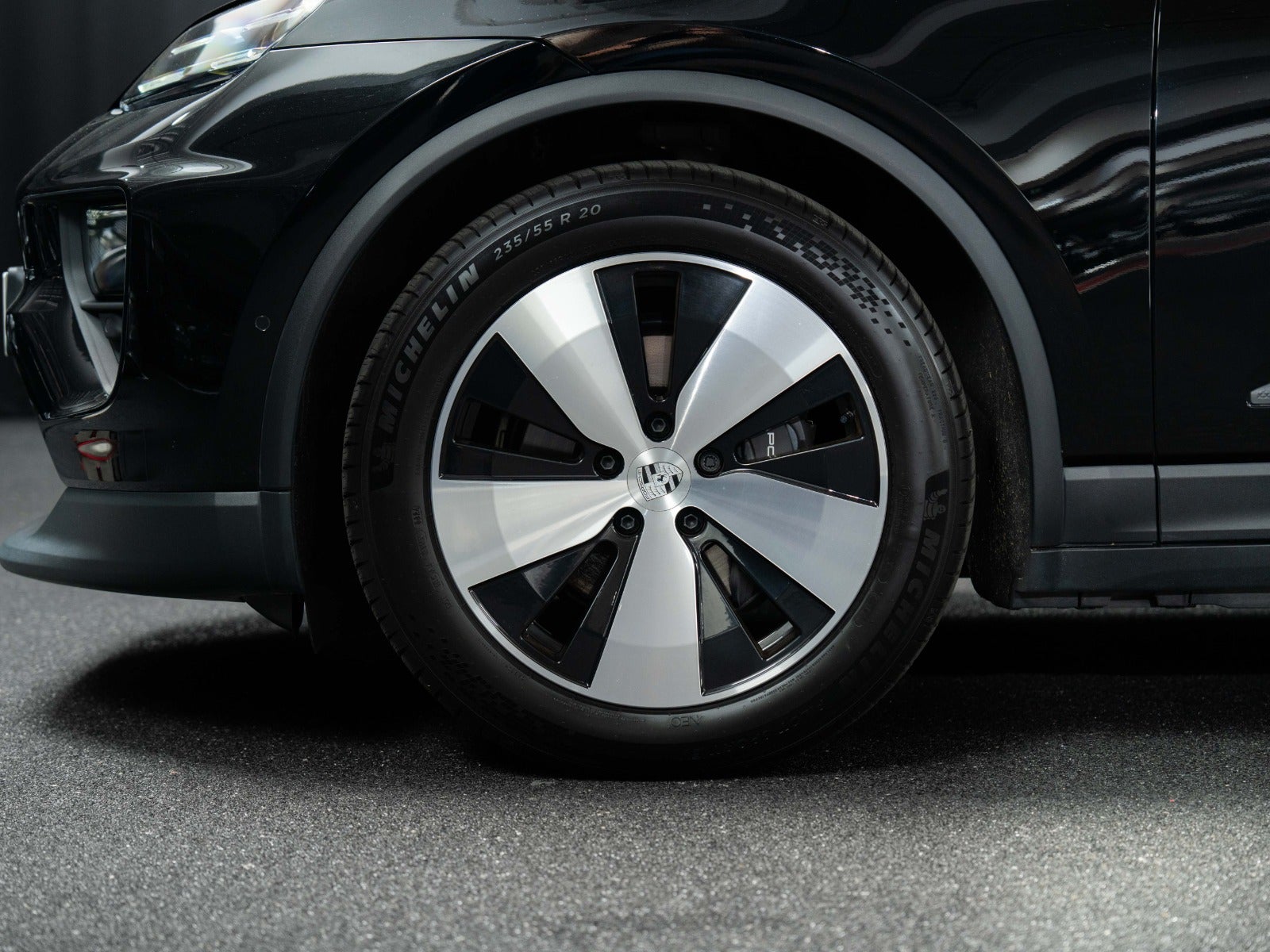 Gallery image 7 of 15