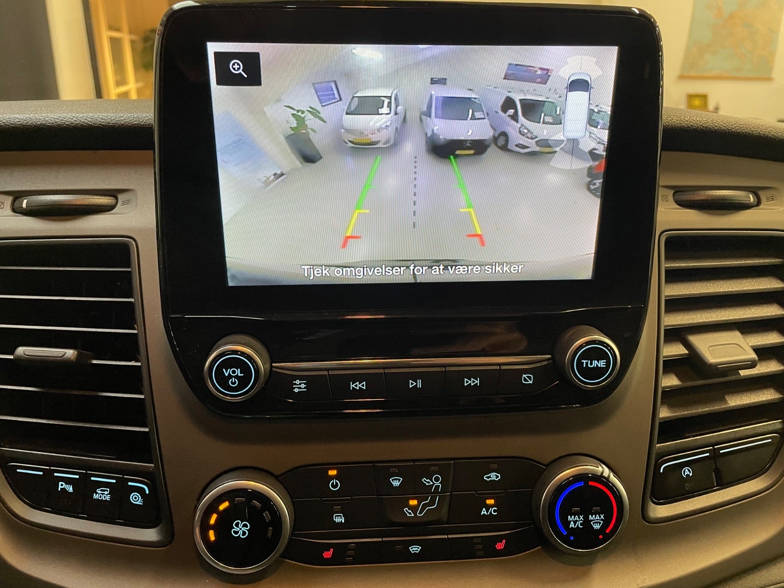 Billede af Ford Transit 350 L2 Van 2,0 EcoBlue Trend aut. H2 FWD