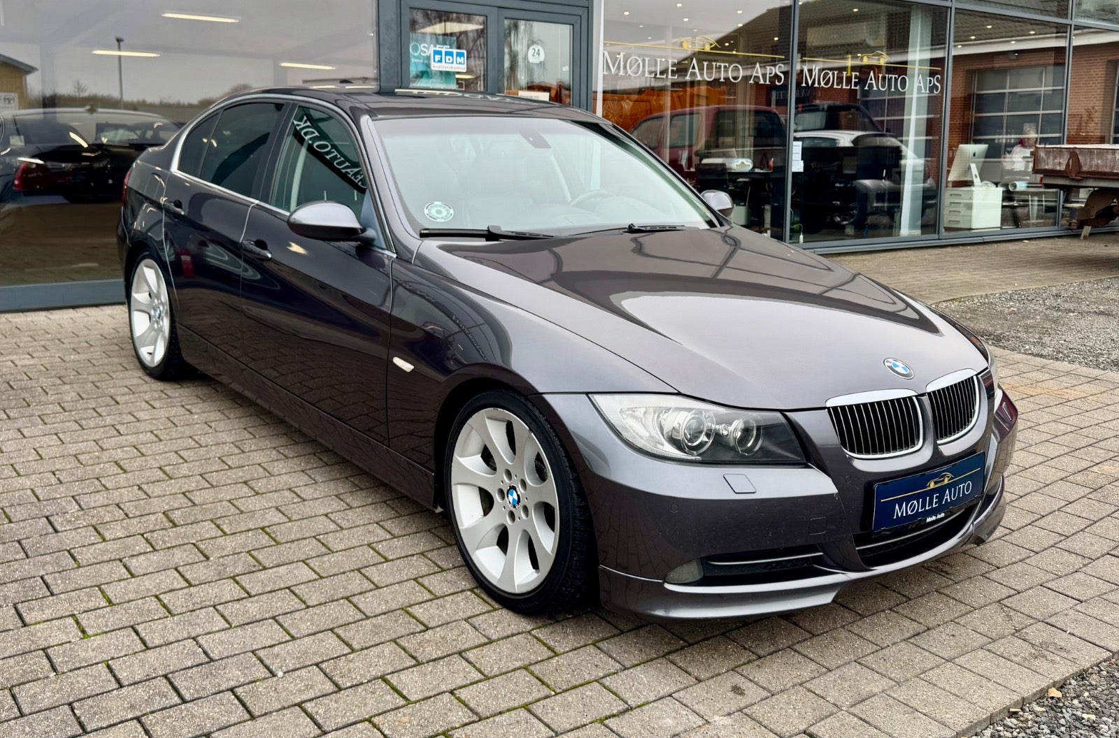 BMW 330i 3,0 