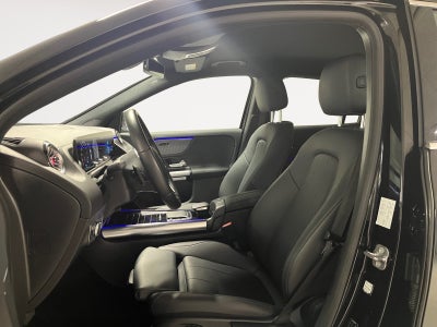 Mercedes EQA300 Progressive 4Matic Van