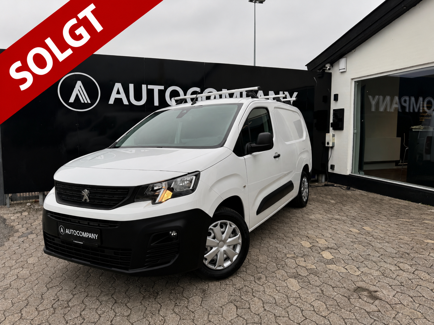 Peugeot Partner BlueHDi 100 L2V2 Plus Van