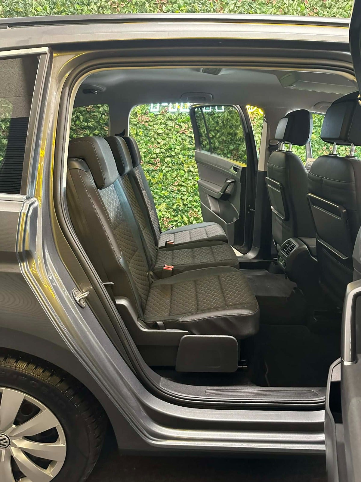 Billede af VW Touran 2,0 TDi 150 IQ.Drive DSG 7prs