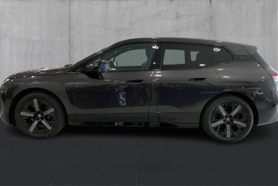 BMW iX xDrive40 - 1