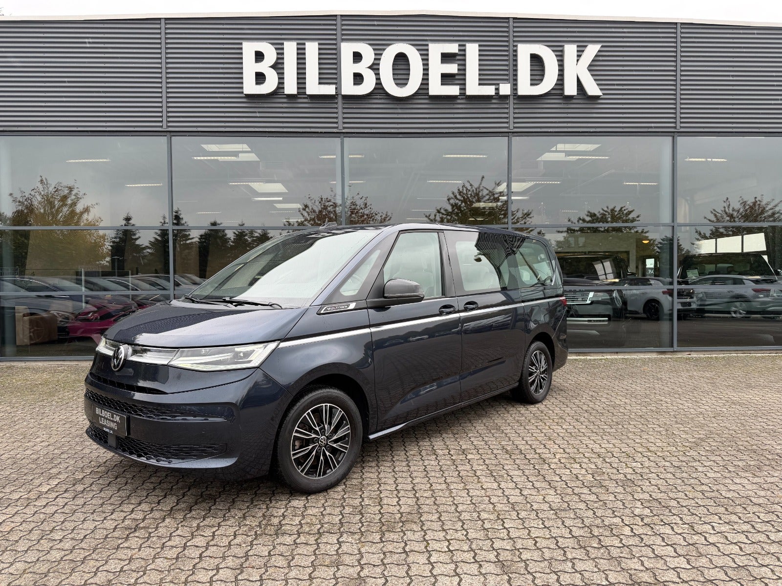 VW Multivan eHybrid Style DSG lang