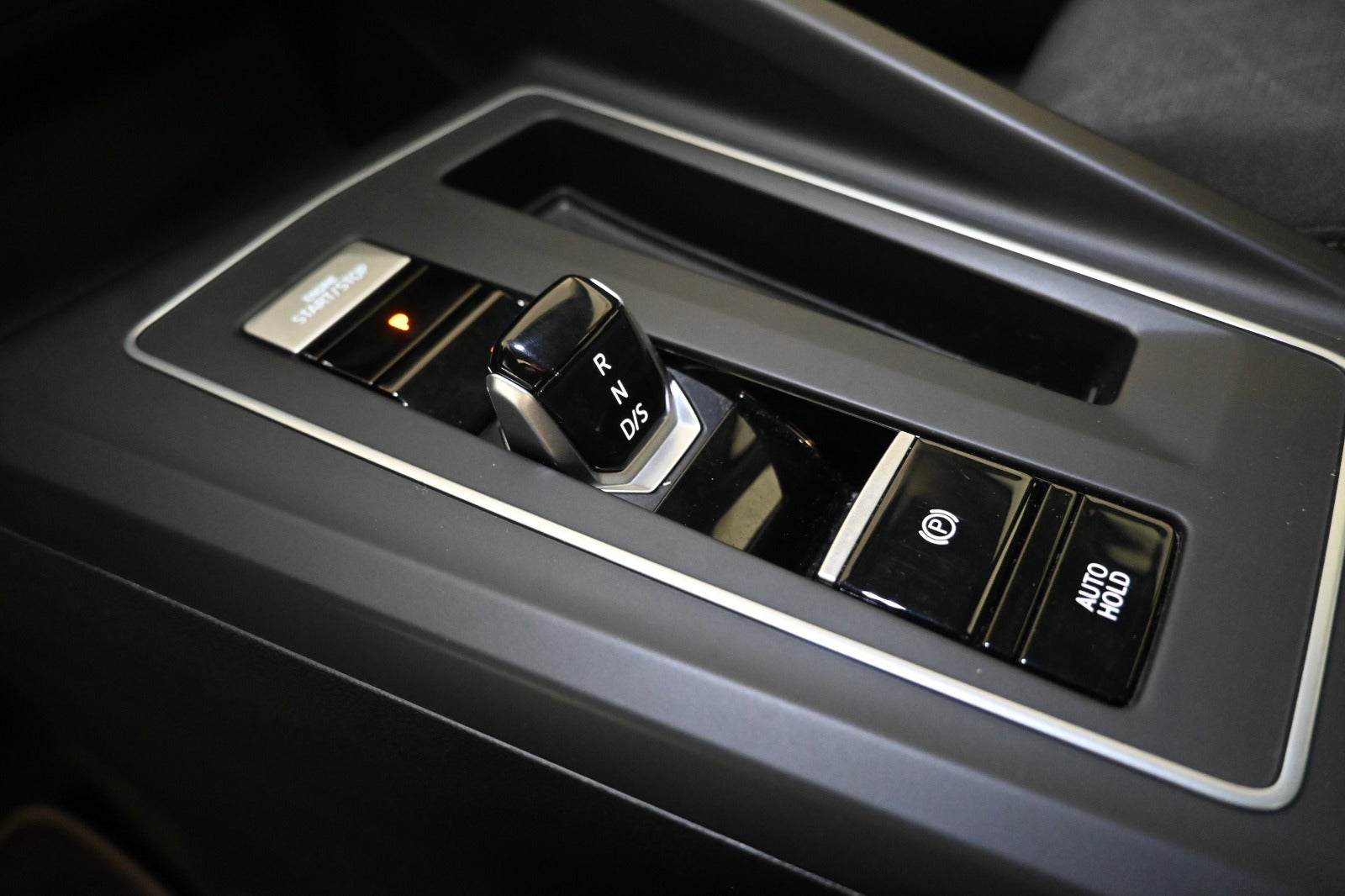 VW Golf VIII eTSi 130 Life Variant DSG