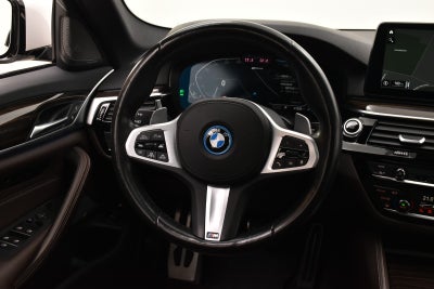 BMW 530e Touring M-Sport aut.