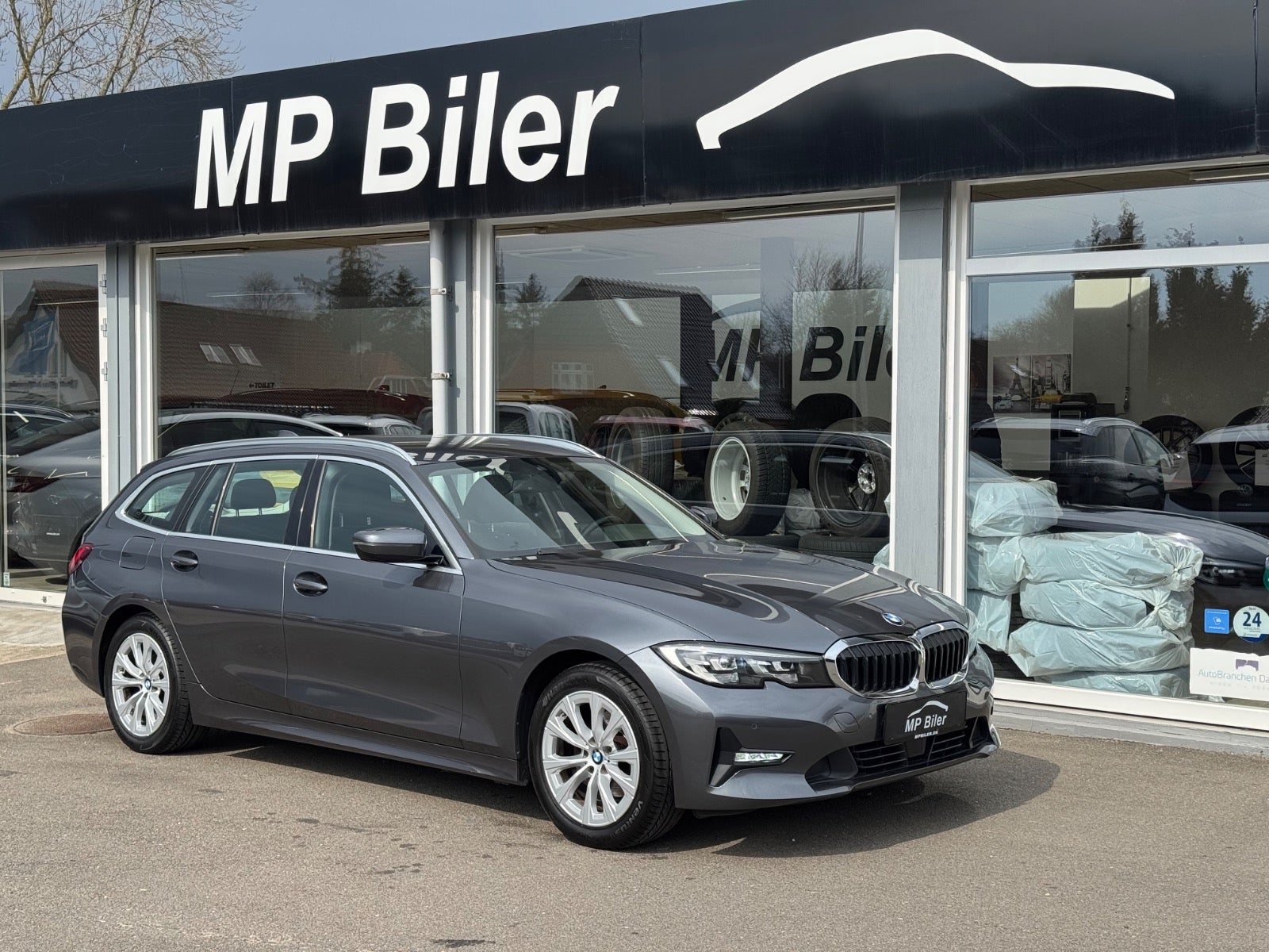 Billede af BMW 320d 2,0 Touring Connected aut.