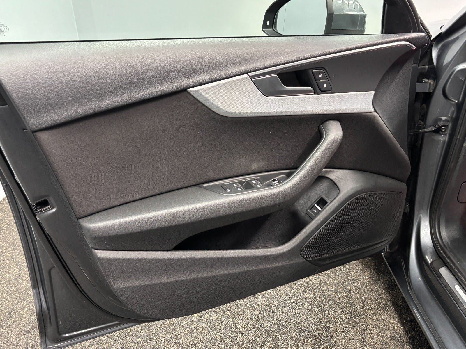 Billede af Audi A4 40 TFSi Sport Prestige Avant S-tr.