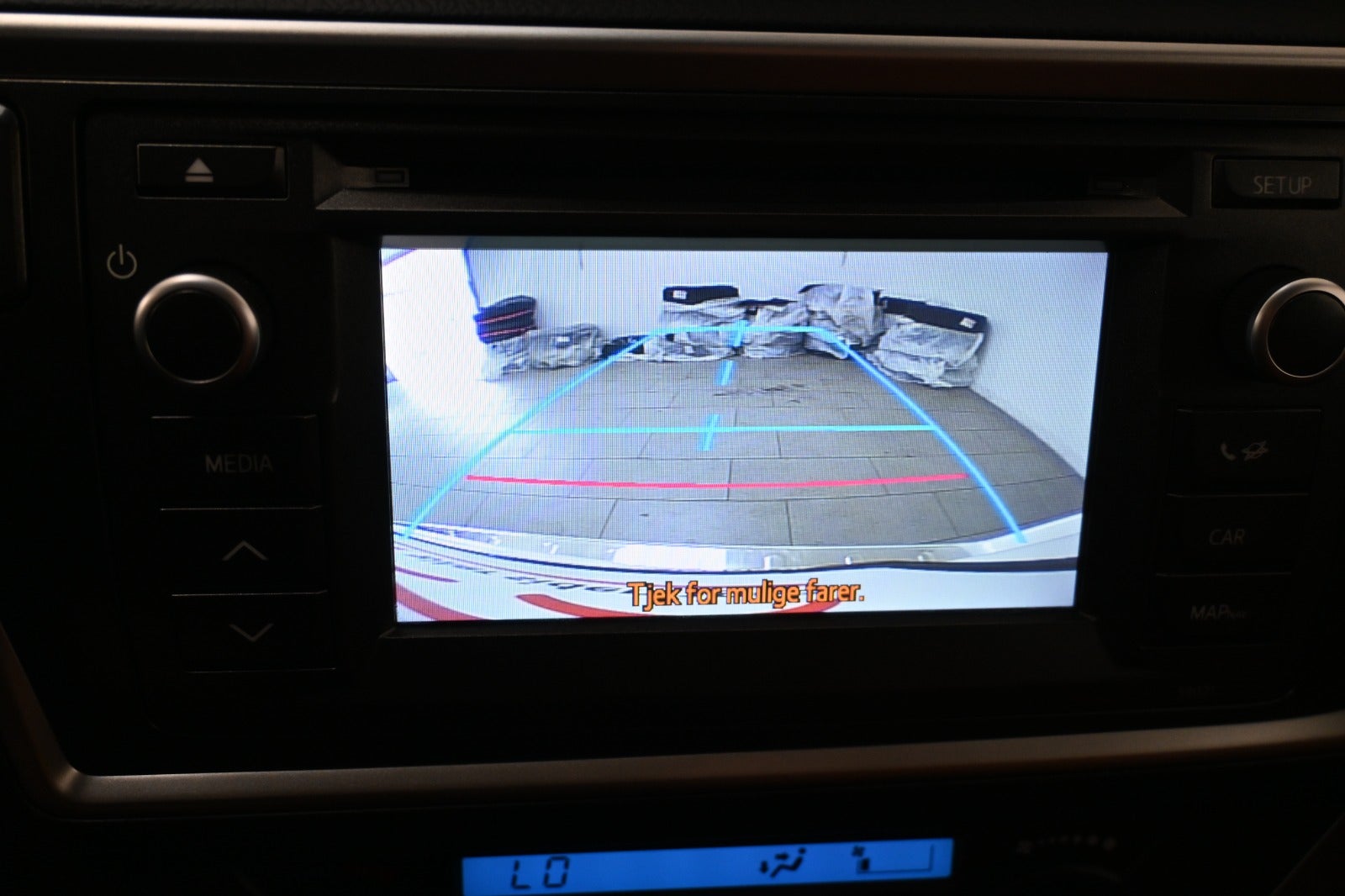 Toyota Auris Hybrid H2+ Touring Sports CVT