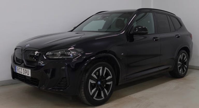 BMW iX3 Charged M-Sport