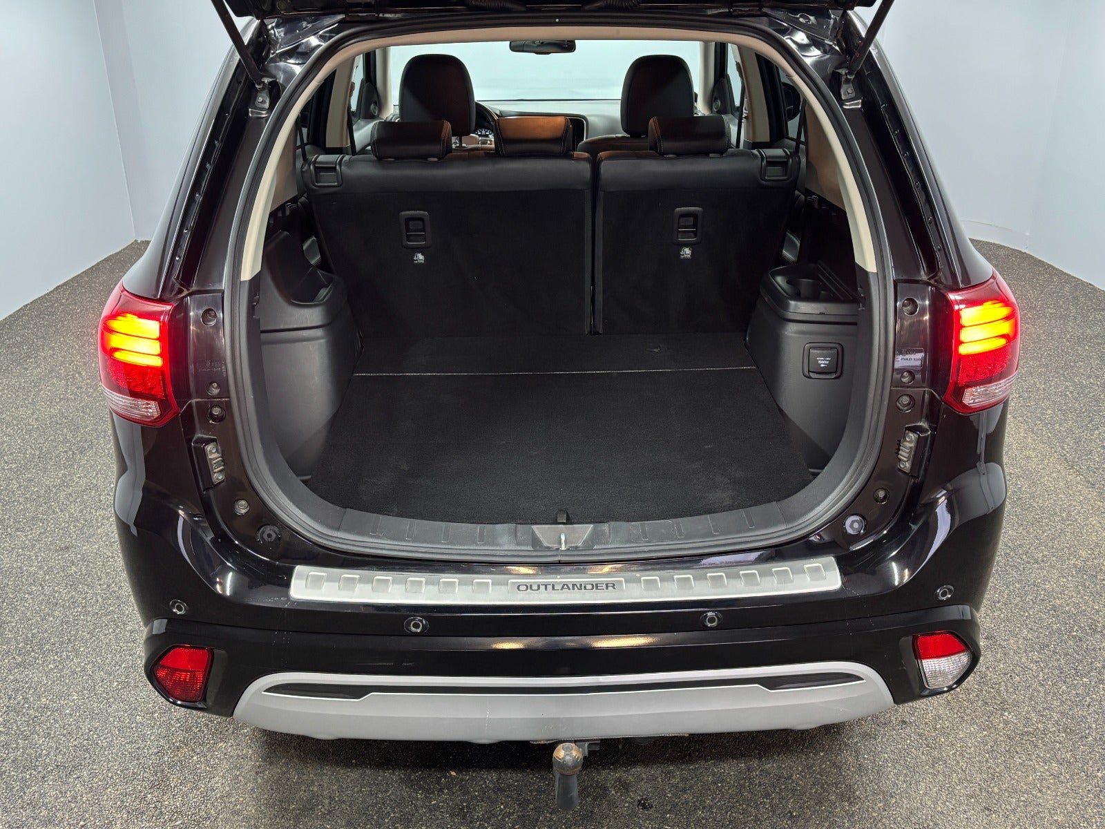 Billede af Mitsubishi Outlander 2,4 PHEV Intense CVT 4WD