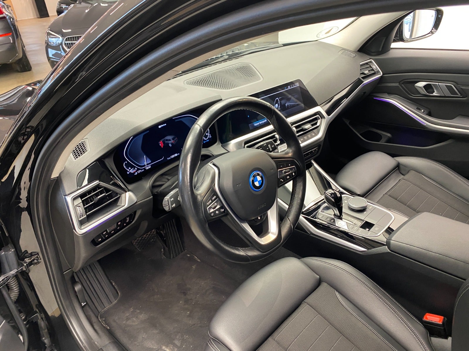 Billede af BMW 330e 2,0 Touring Sport Line aut.