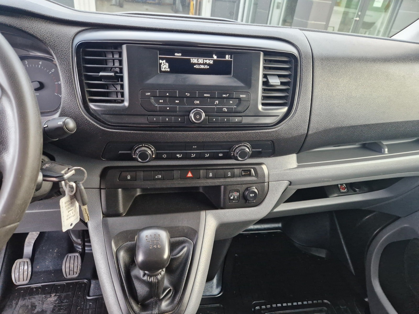 Billede af Toyota ProAce 1,5 D 120 Medium Comfort