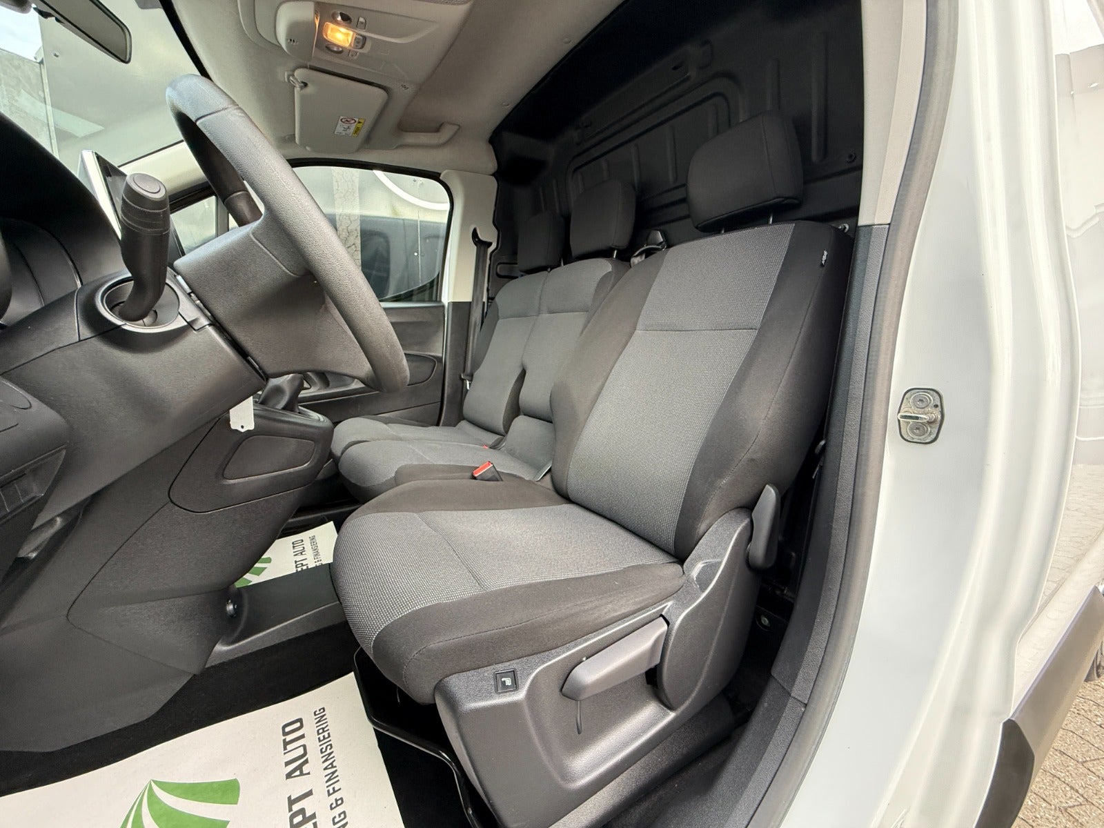 Opel Combo D 102 Enjoy L2V2