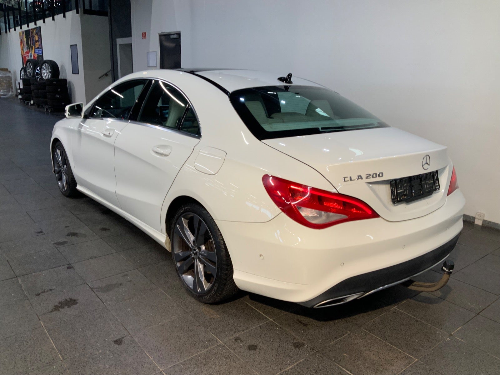 Mercedes-Benz CLA 200