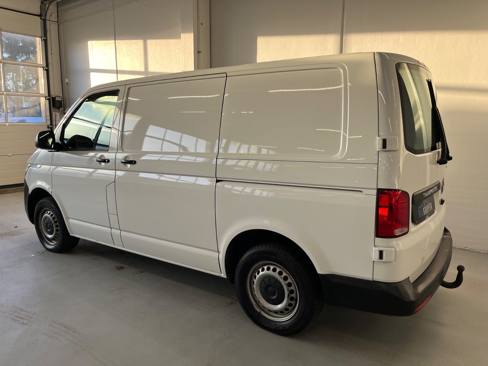 Billede af VW Transporter 2,0 TDi 150 Kassevogn DSG 4Motion kort