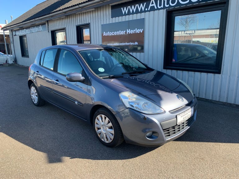 Renault Clio III 16V Avantage