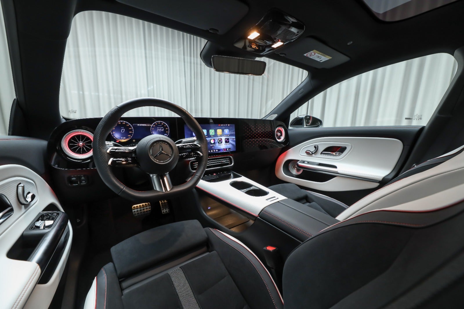 Mercedes-Benz CLA 250+ (4/8)