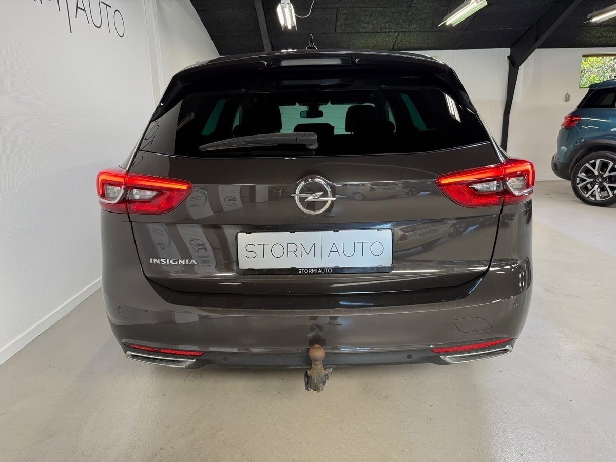 Opel Insignia D 174 Ultimate Sport Tourer aut.