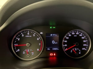 Kia Stonic T-GDi Attraction+
