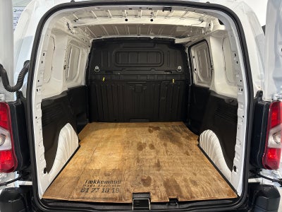 Peugeot Partner BlueHDi 130 L1V1 Plus EAT8 Van