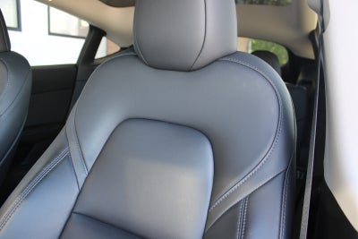 Tesla Model Y RWD
