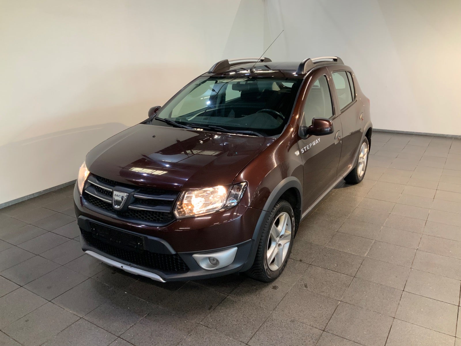 Dacia Sandero Stepway (1/8)