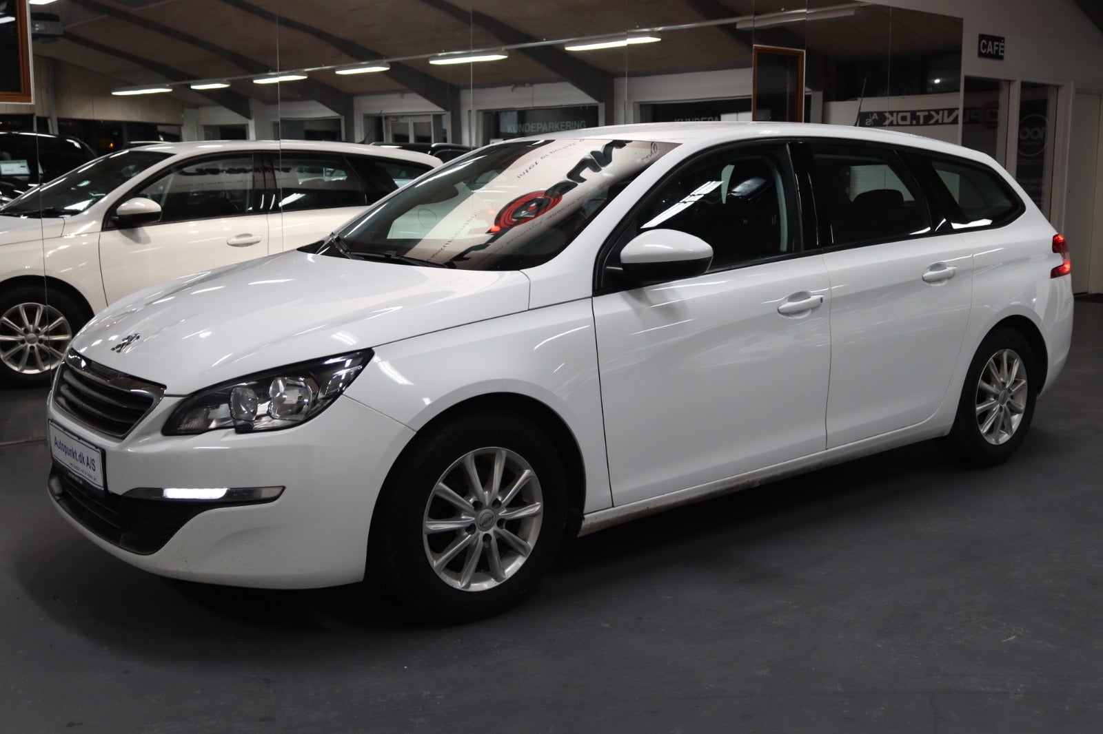 Peugeot 308 2016