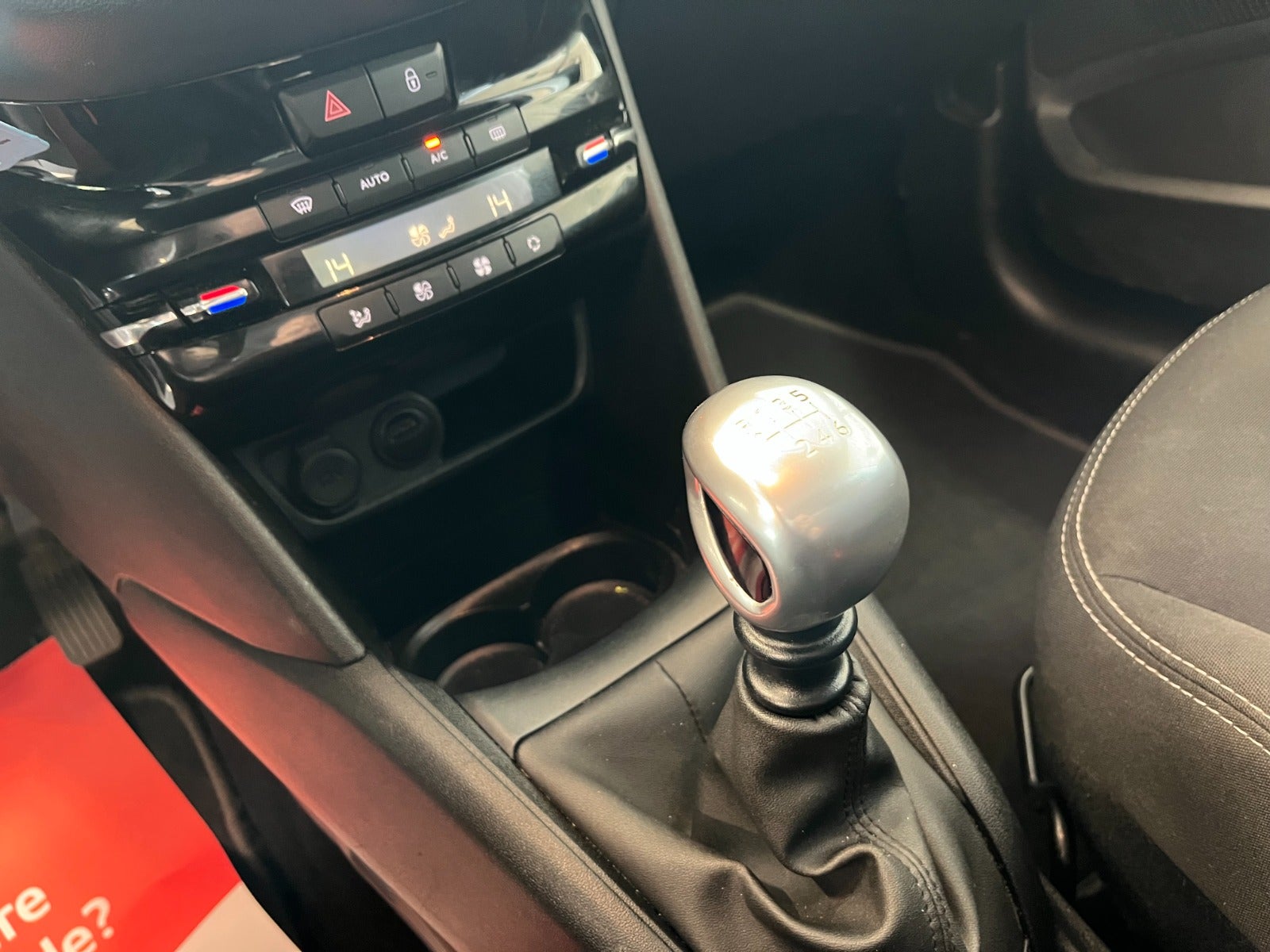 Billede af Peugeot 208 1,5 BlueHDi 100 Envy