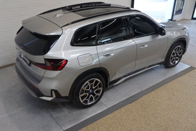 BMW iX1 xDrive30 X-Line