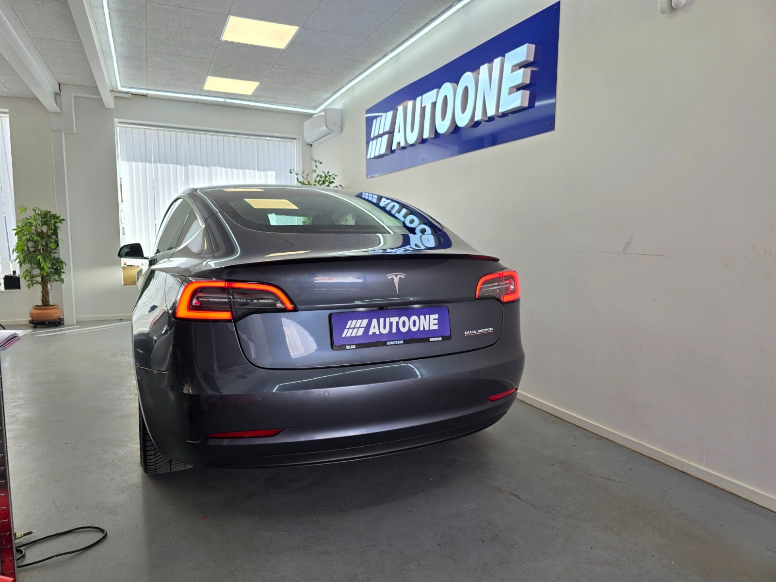 Billede af Tesla Model 3  Performance AWD