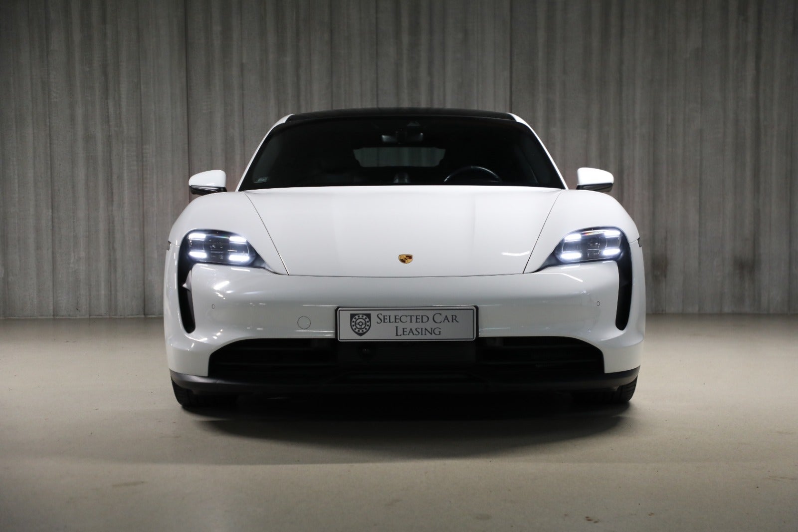 Porsche Taycan Performance+