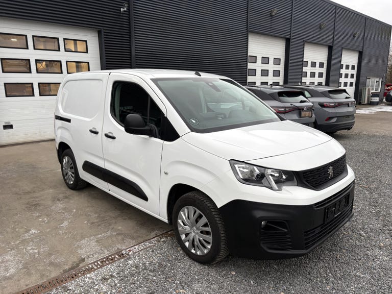 Peugeot Partner BlueHDi 100 L1V1 Plus Van