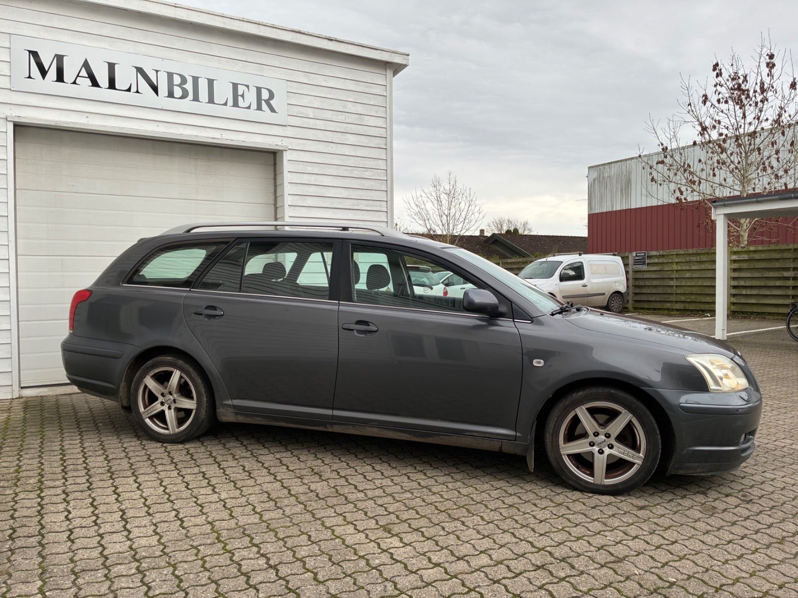 Billede af Toyota Avensis 1,8 VVT-i Sol stc.