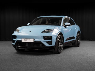 Porsche Macan Turbo   5d