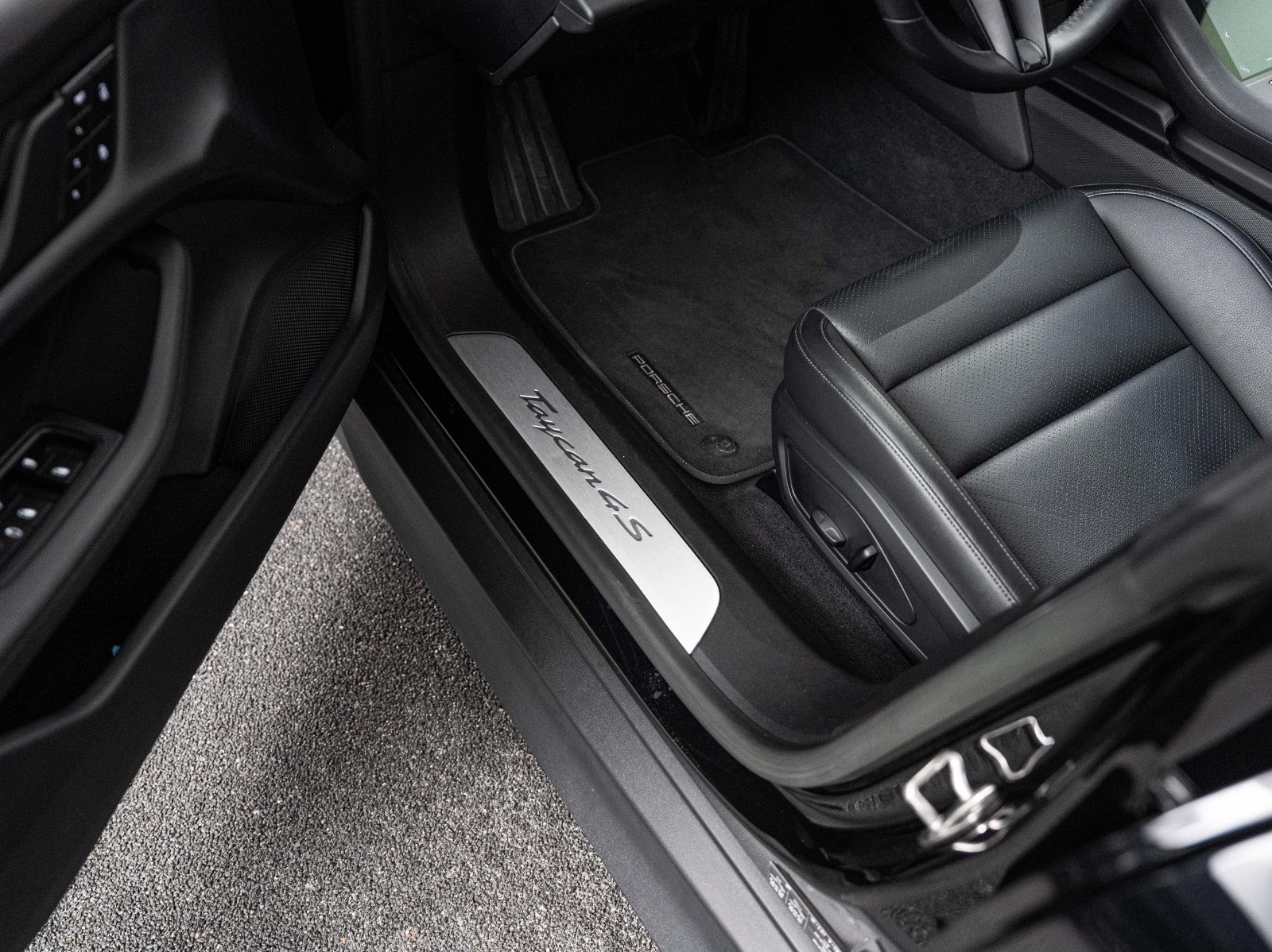 Gallery image 10 of 17