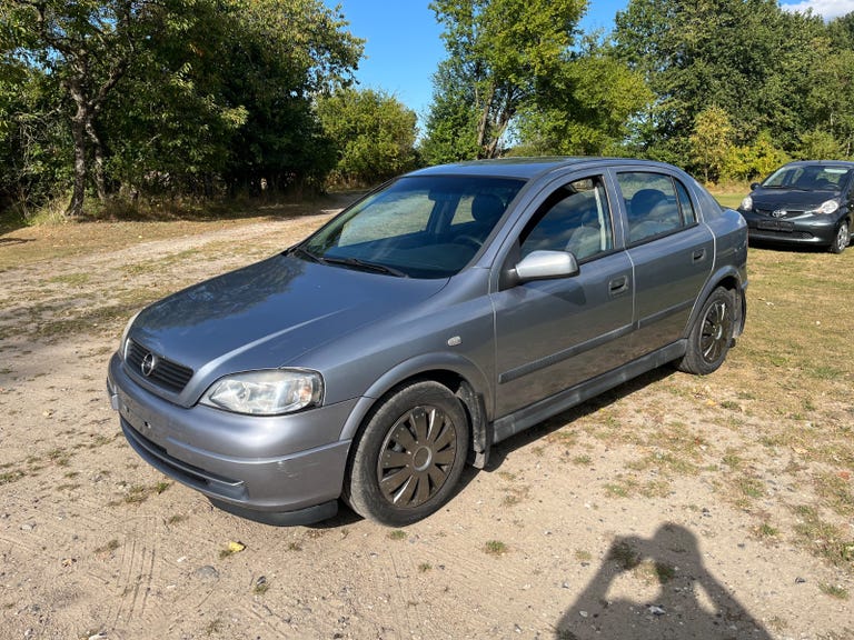 Opel Astra 16V