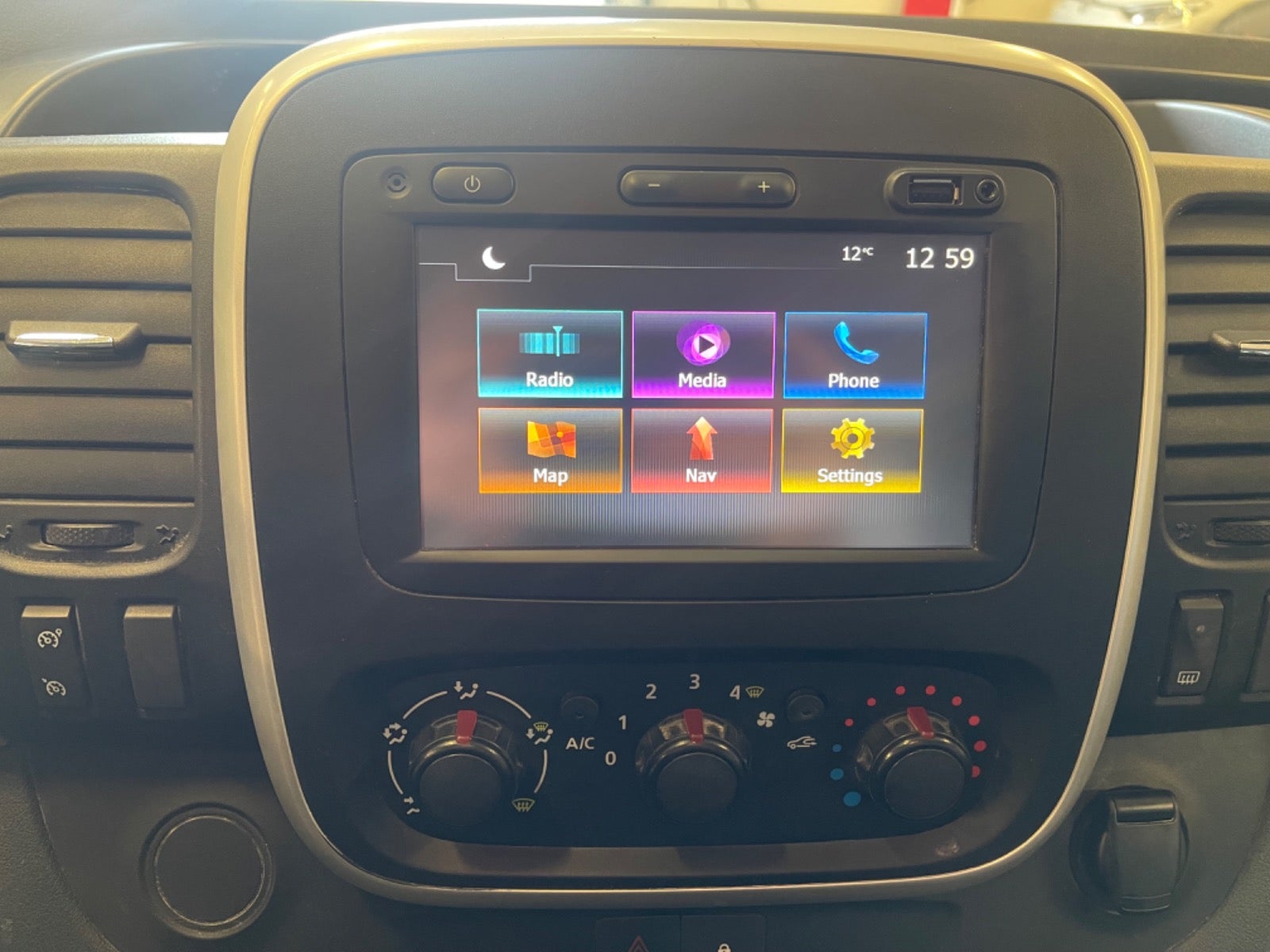 Billede af Renault Trafic T29 1,6 dCi 120 L2H1