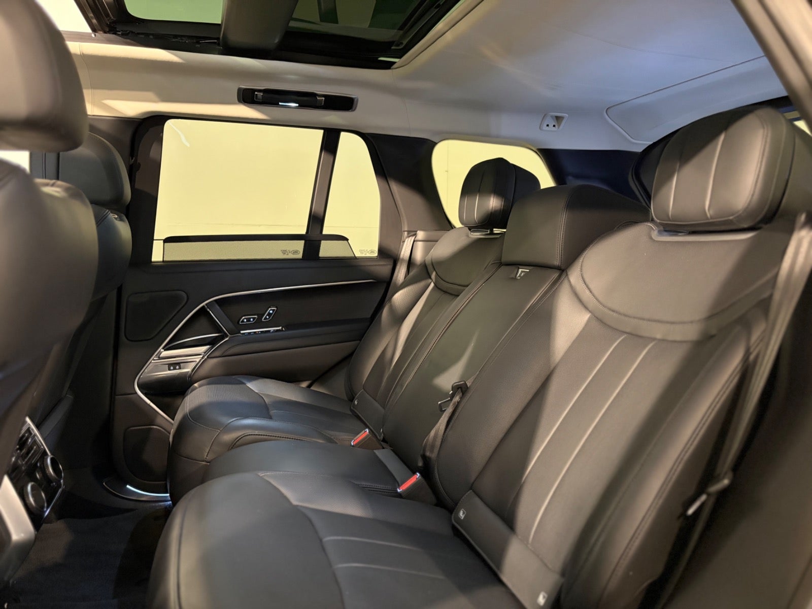 Land Rover – Range Rover