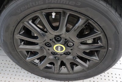 MINI Cooper SE Camden Edition