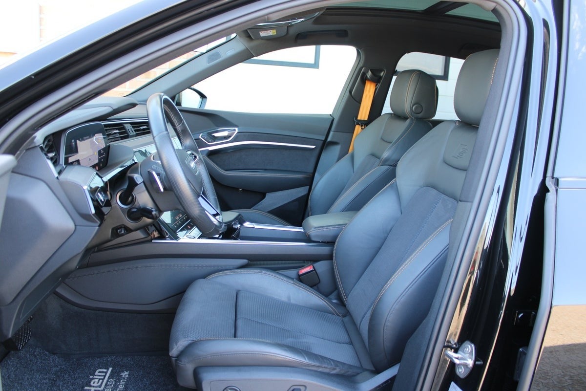 Audi e-tron Black Edition S-line Sportback quattro
