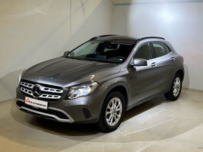 Mercedes GLA200 1,6  5d