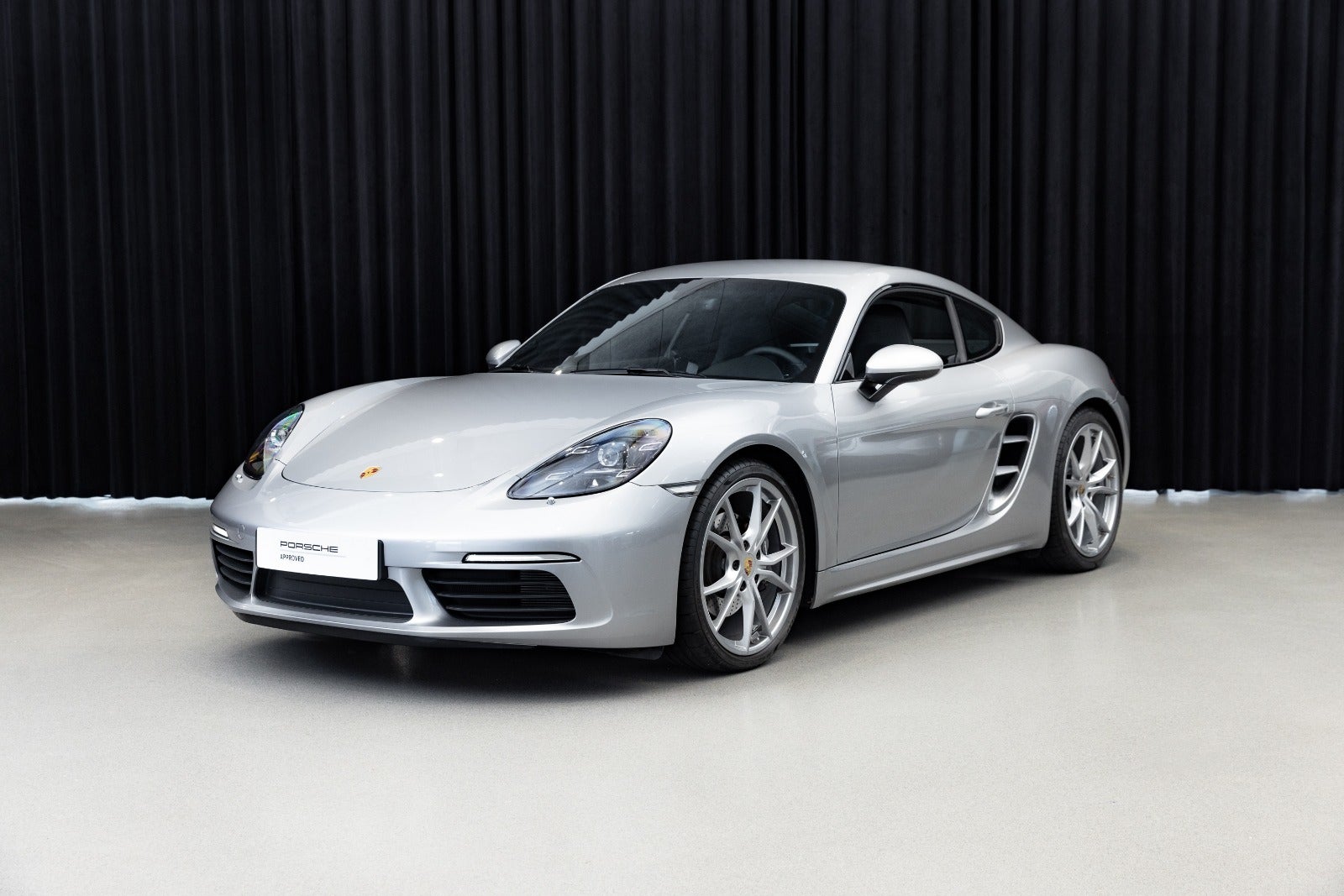 Porsche 718 Cayman