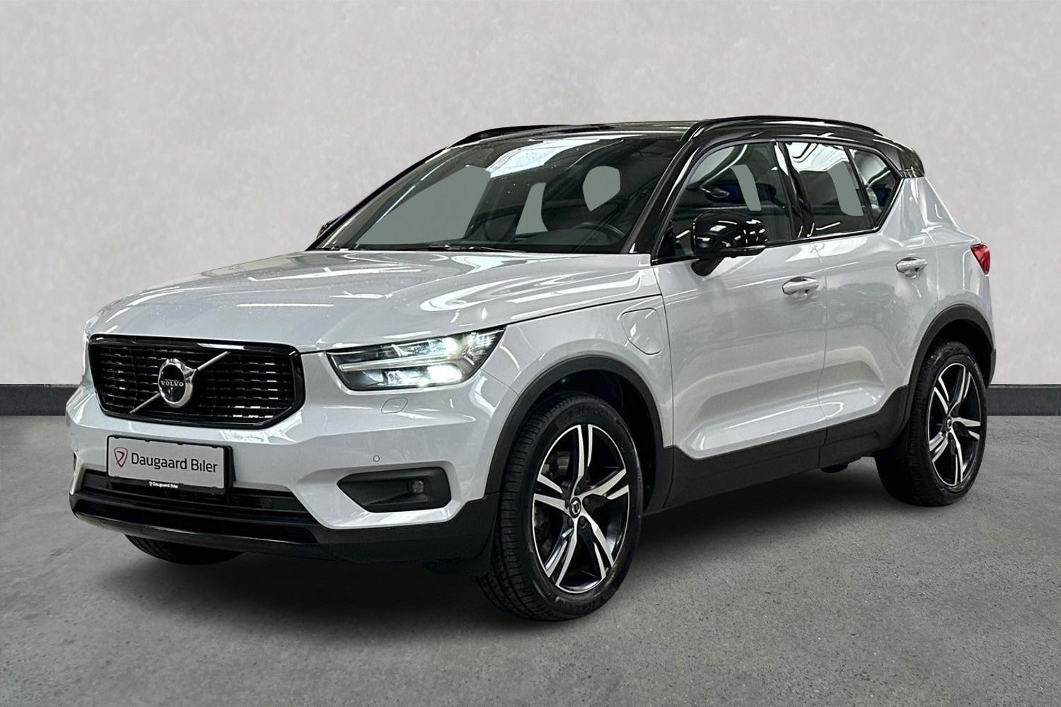 Billede af Volvo XC40 1,5 T5 ReCharge R-Design aut.