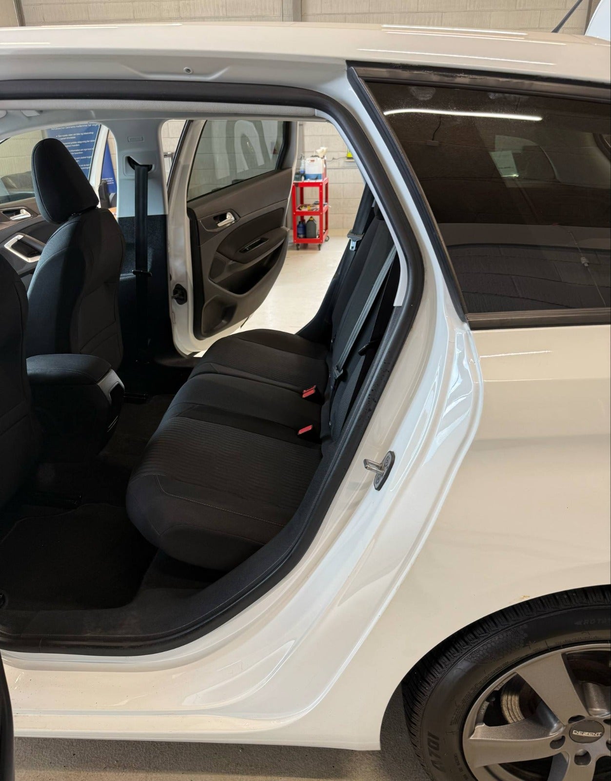 Billede af Peugeot 308 1,6 BlueHDi 120 Active SW