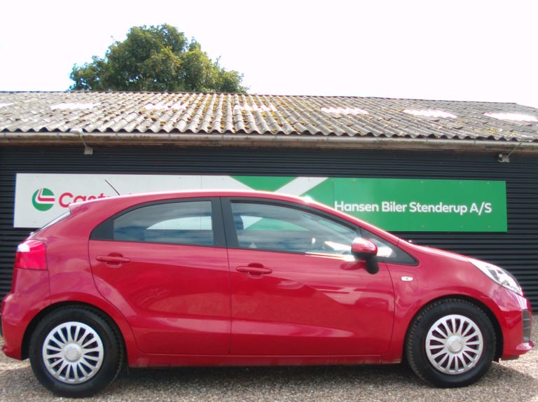 Kia Rio CVVT Style
